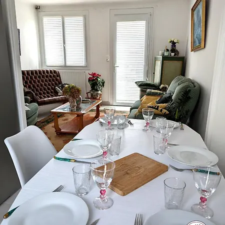 Maison Familiale Confort Et Idealement Placee *